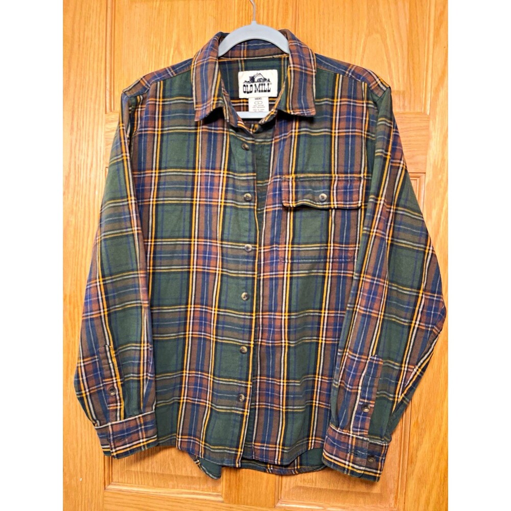 Old Mill Mens Large Green Plaid Flannel Shirt Long Sleeve Button Down Shirt